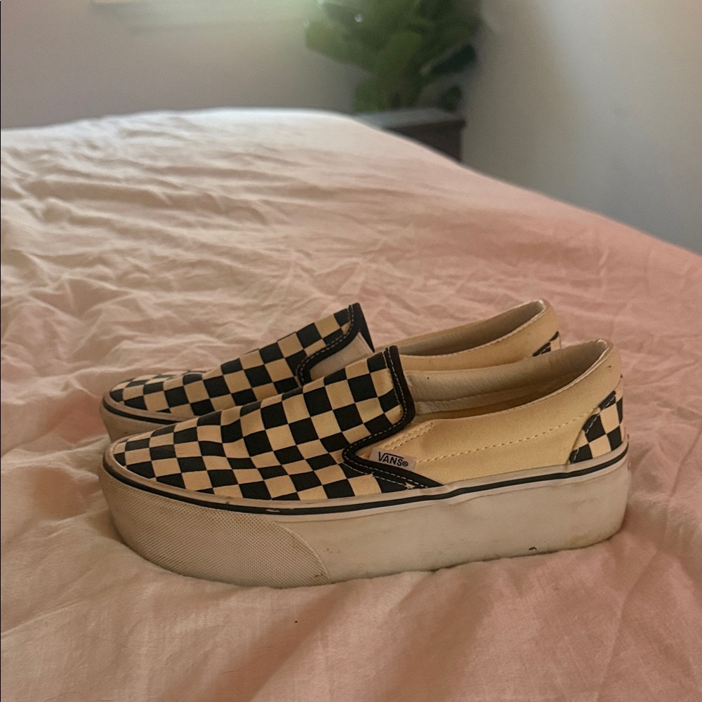Vans Women's Black and Cream Checkerboard Platform Sneakers